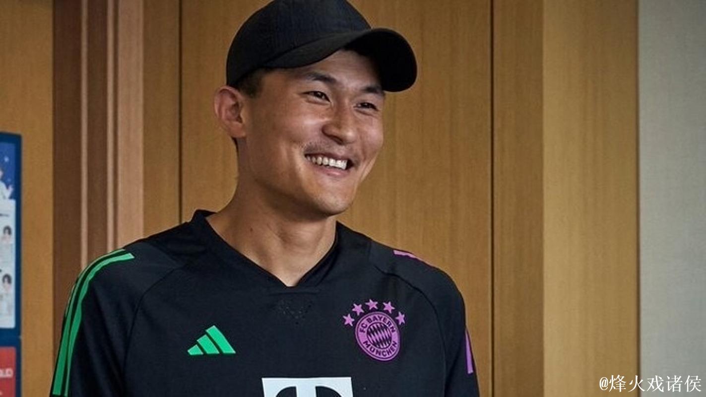 那不勒斯官宣签下金玟哉 启动2000万欧买断条款 那不勒斯官宣签下金玟哉 启动2000万欧买断条款