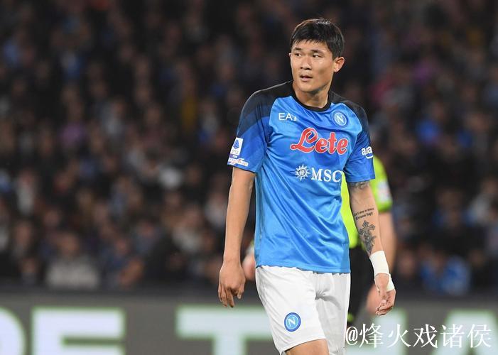 那不勒斯官宣签下金玟哉 启动2000万欧买断条款 那不勒斯官宣签下金玟哉 启动2000万欧买断条款